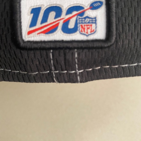 🔥Oakland Raiders NFL Official Sideline Fitted Hat - Picture 4 of 4